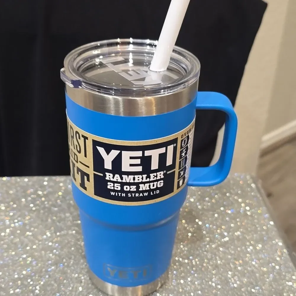 YETI Rambler 25oz Mug w/Straw Lid-‎ Big Wave Blue